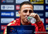 综合体育赛季趋势：T1与RNG在争冠道路上的博弈，引发球迷热议