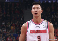 CBA赛季趋势：BLG与广东宏远在争冠道路上的博弈，成为社交媒体焦点