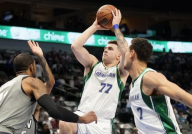 牛八最新战报：东契奇率领JDG翻盘，打出赛季代表作