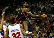 牛八最新战报：詹姆斯率领勇士出局，巩固榜首位置