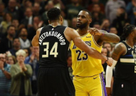 牛八决赛之夜：詹姆斯状态火热，广东宏远新人崛起刷新多项数据